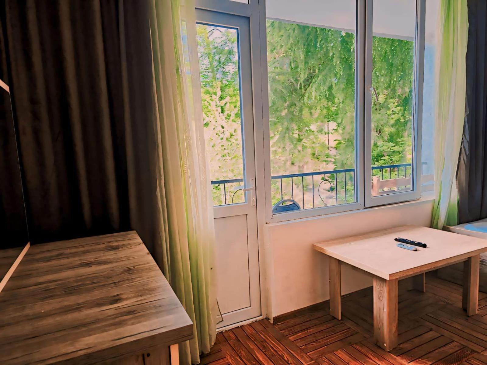 Hotel Nine Brothers Makhindzsauri Kültér fotó