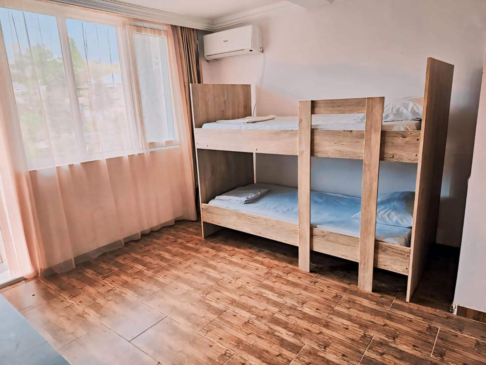 Hotel Nine Brothers Makhindzsauri Kültér fotó