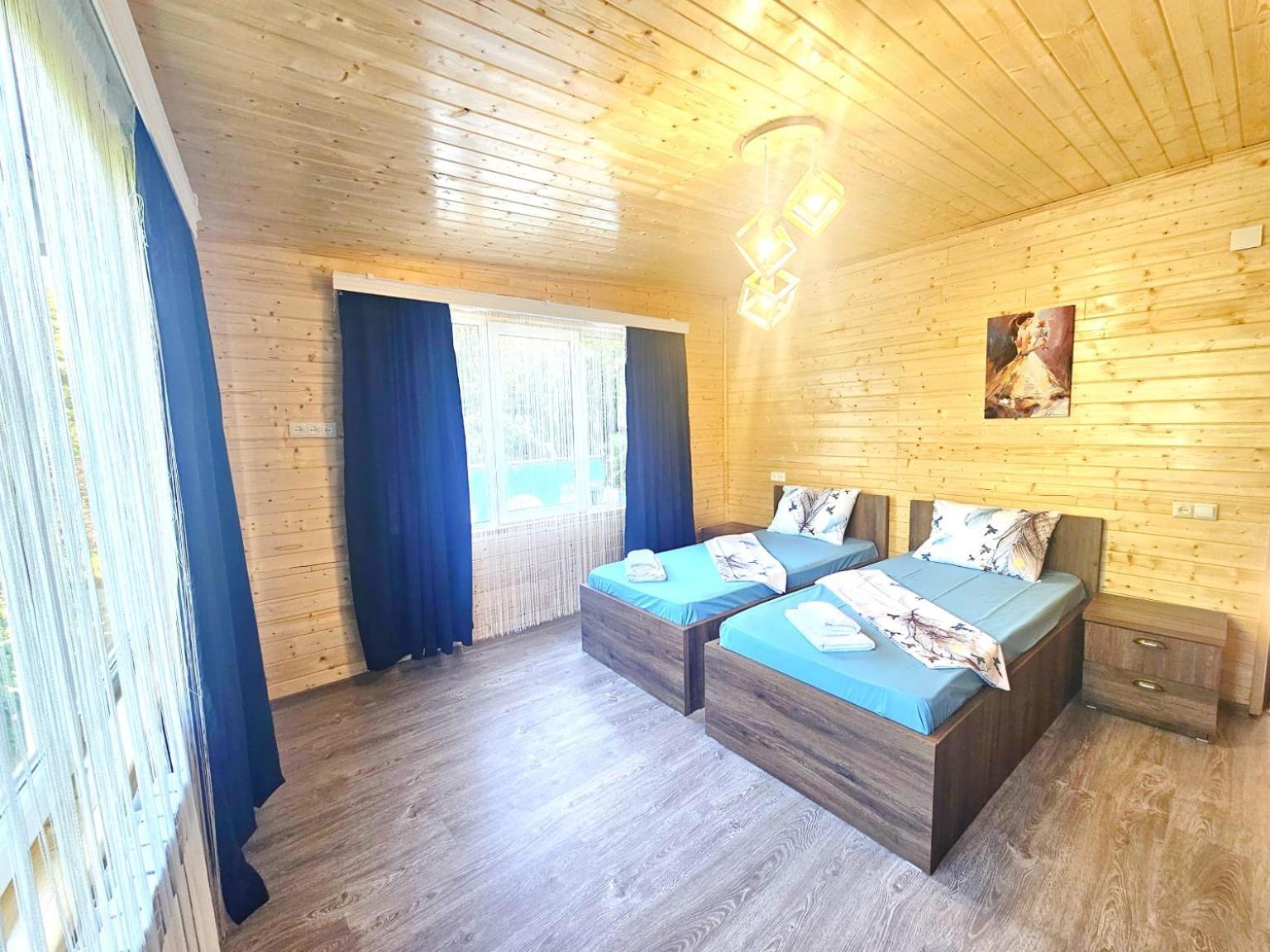 Hotel Nine Brothers Makhindzsauri Kültér fotó